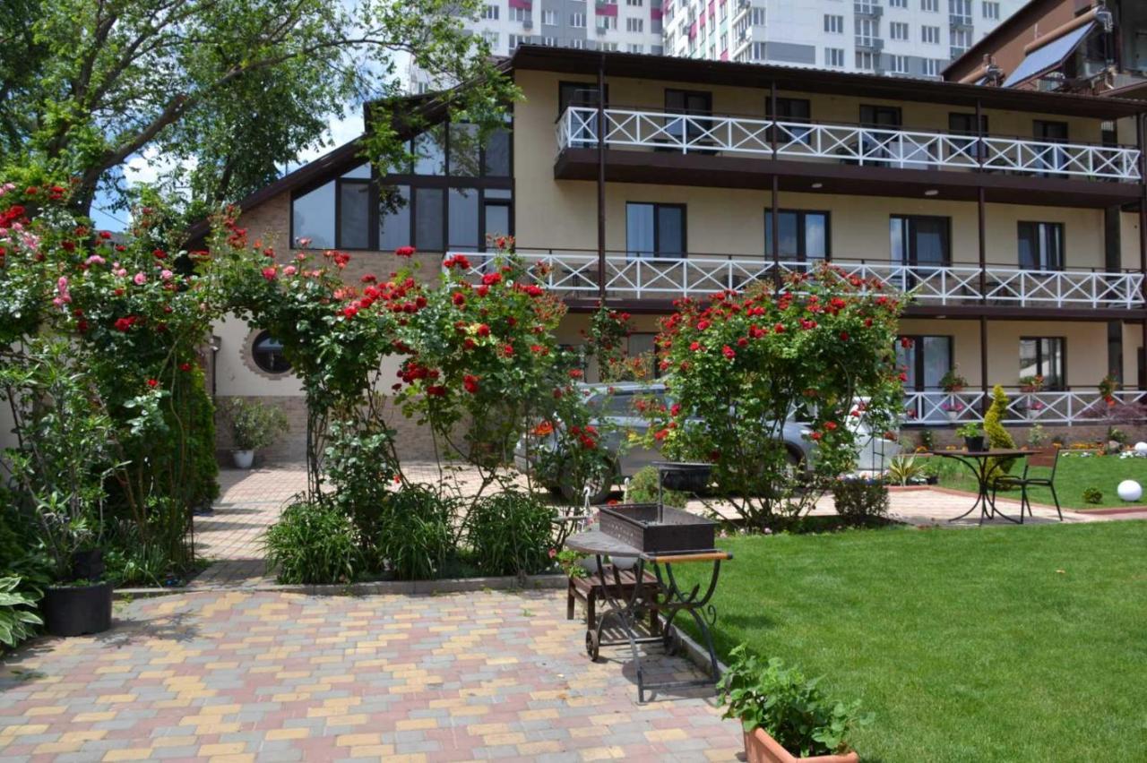 Ferienwohnung Apartamenti Mayak Odessa Exterior foto