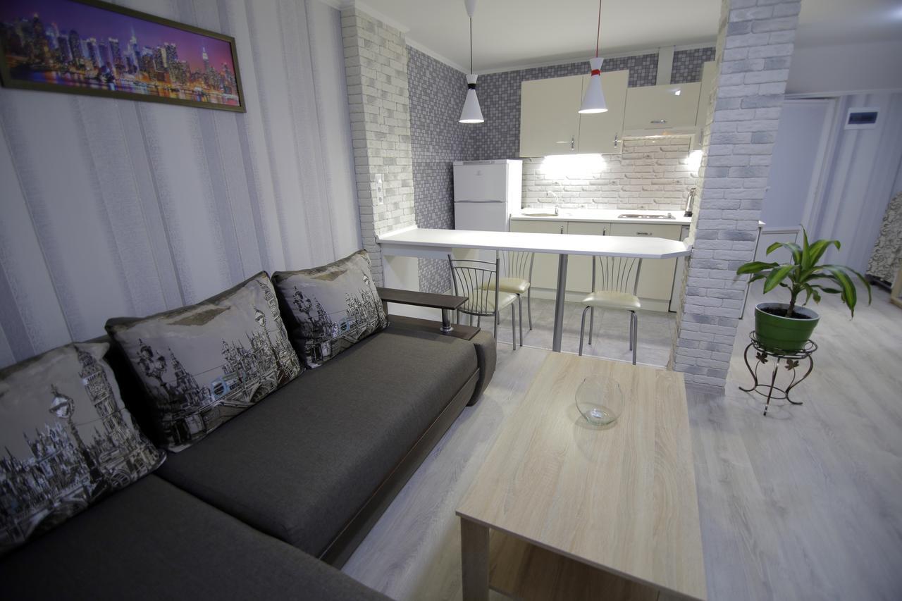 Ferienwohnung Apartamenti Mayak Odessa Exterior foto